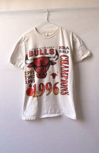 GOAT Vintage Chicago Bulls Tee    Tee  - Vintage, Y2K and Upcycled Apparel